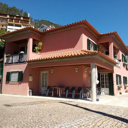 Residencial Ribeiro Hotel Geres Exterior photo
